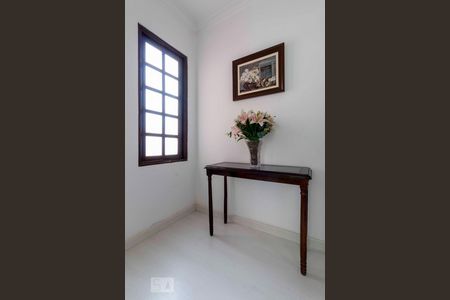 Casa à venda com 210m², 2 quartos e 2 vagasHall Quarto