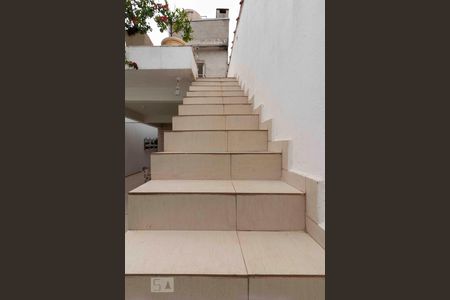 Casa à venda com 210m², 2 quartos e 2 vagasAcesso Área de Serviço 