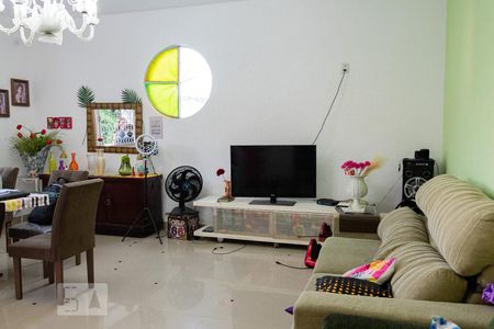 Sala de casa à venda com 4 quartos, 350m² em Pechincha, Rio de Janeiro