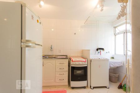 Apartamento à venda com 38m², 1 quarto e 1 vaga Apartamento à venda com 38m², 1 quarto e 1 vagaCozinha e Área de Serviço