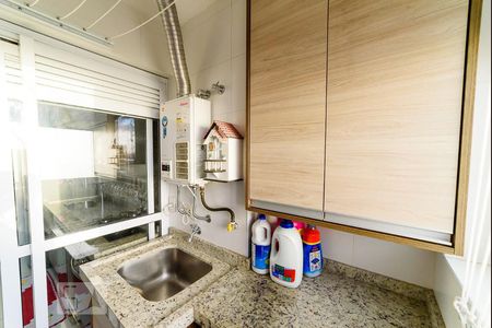 Apartamento para alugar com 70m², 2 quartos e 1 vagaÁrea de Serviço