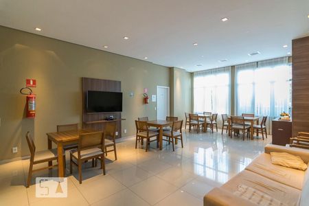 Apartamento para alugar com 70m², 2 quartos e 1 vagaÁrea comum - Salão de festas