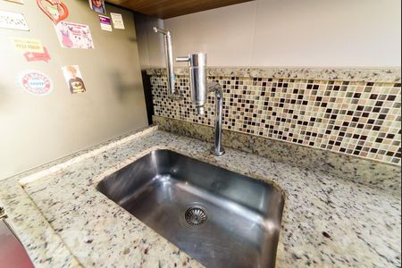 Apartamento para alugar com 70m², 2 quartos e 1 vagaCozinha - Torneira