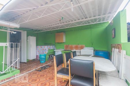 Casa à venda com 140m², 5 quartos e 3 vagas Casa à venda com 140m², 5 quartos e 3 vagasÁrea de Serviço