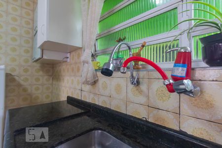 Casa à venda com 140m², 5 quartos e 3 vagas Casa à venda com 140m², 5 quartos e 3 vagasCozinha