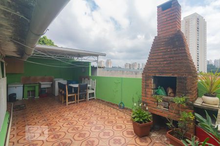 Casa à venda com 140m², 5 quartos e 3 vagas Casa à venda com 140m², 5 quartos e 3 vagasQuintal