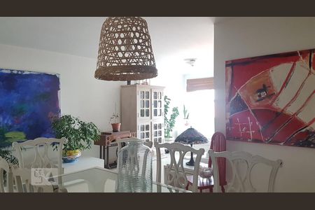 Apartamento à venda com 130m², 3 quartos e sem vagaSala