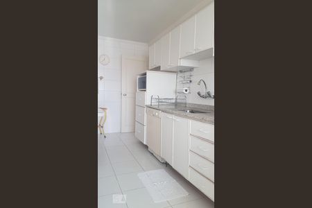 Apartamento à venda com 130m², 3 quartos e sem vagaCozinha