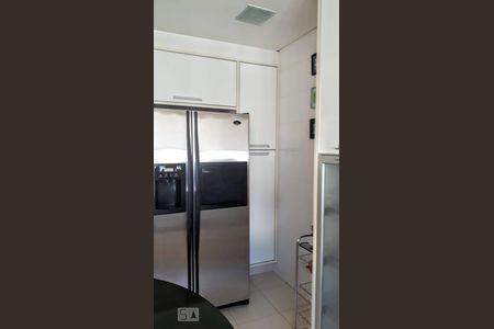Apartamento à venda com 397m², 4 quartos e 6 vagasCozinha