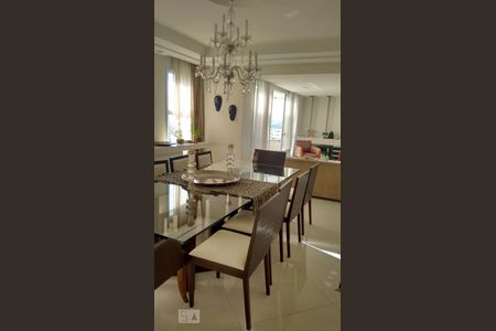 Apartamento à venda com 397m², 4 quartos e 6 vagasSala