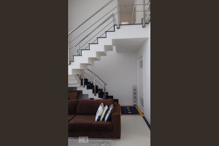 Apartamento à venda com 397m², 4 quartos e 6 vagasEscada para cobertura