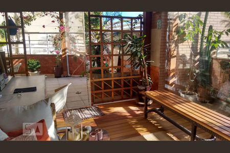 Apartamento à venda com 397m², 4 quartos e 6 vagasCobertura