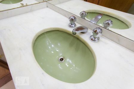 Apartamento à venda com 85m², 2 quartos e 1 vagaBanheiro Social