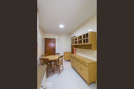 Apartamento à venda com 85m², 2 quartos e 1 vagaCozinha