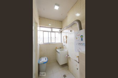 Apartamento à venda com 85m², 2 quartos e 1 vagaÁrea de Serviço