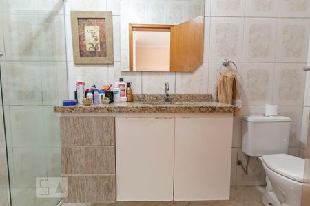 Casa à venda com 178m², 3 quartos e 3 vagasBanheiro da Suíte