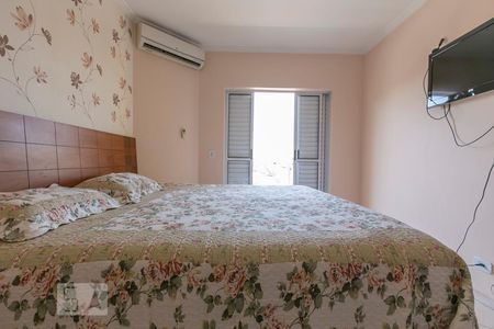 Casa à venda com 178m², 3 quartos e 3 vagasSuíte