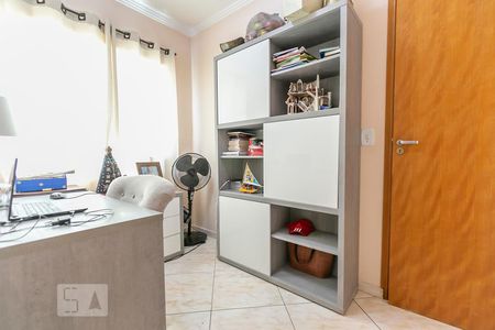 Casa à venda com 178m², 3 quartos e 3 vagasEscritório