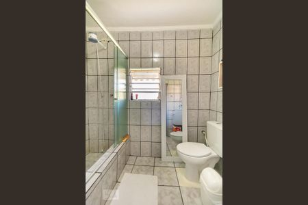 Casa à venda com 192m², 2 quartos e 1 vagaBanheiro da Suíte 2