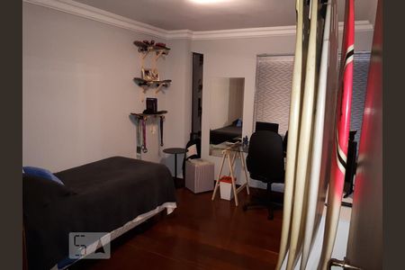 Apartamento para alugar com 196m², 4 quartos e 2 vagas Apartamento para alugar com 196m², 4 quartos e 2 vagasDormitório 3