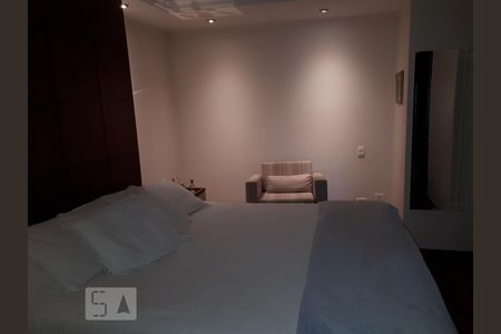 Apartamento para alugar com 196m², 4 quartos e 2 vagas Apartamento para alugar com 196m², 4 quartos e 2 vagasDormitório 2