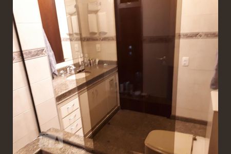 Apartamento para alugar com 196m², 4 quartos e 2 vagas Apartamento para alugar com 196m², 4 quartos e 2 vagasBanheiro 3