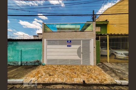 Casa à venda com 125m², 3 quartos e 2 vagasFachada