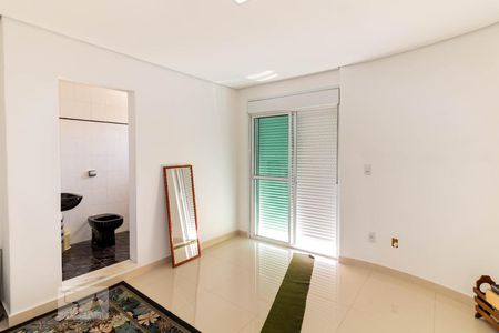 Casa à venda com 125m², 3 quartos e 2 vagasSuíte 1