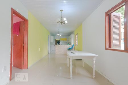 Sala de casa à venda com 3 quartos, 360m² em Alto Petrópolis, Porto Alegre