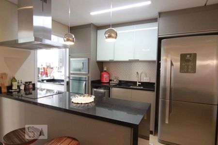 Apartamento à venda com 78m², 2 quartos e 2 vagasCozinha