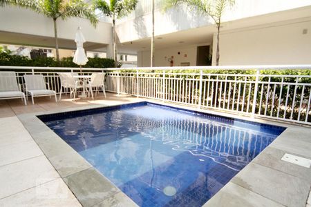 Apartamento à venda com 78m², 2 quartos e 2 vagasÁrea comum - Piscina