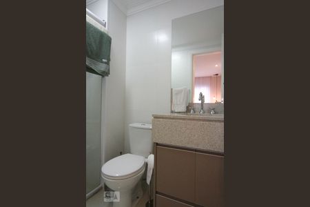 Apartamento à venda com 78m², 2 quartos e 2 vagasBanheiro da Suíte 1