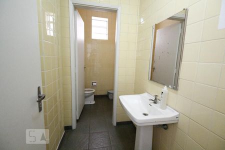 Apartamento à venda com 75m², 2 quartos e 1 vagaSalão de festa -  Banheiro