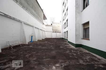 Apartamento à venda com 75m², 2 quartos e 1 vagaÁrea comum