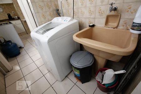 Apartamento à venda com 75m², 2 quartos e 1 vagaLavanderia