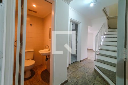 entrada lavabo de apartamento para alugar com 3 quartos, 100m² em Cambuci, São Paulo