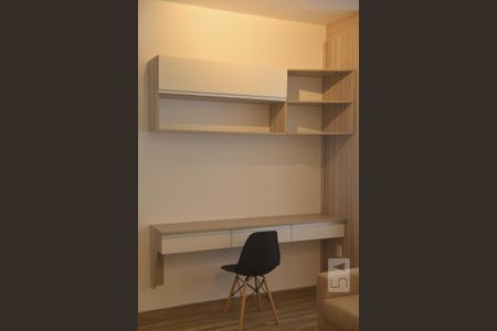 Sala de kitnet/studio para alugar com 1 quarto, 34m² em Jardim da Glória, São Paulo