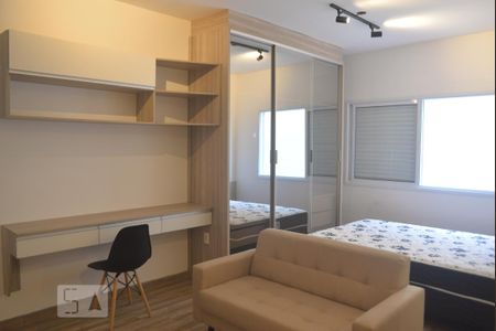 Sala de kitnet/studio para alugar com 1 quarto, 34m² em Jardim da Glória, São Paulo