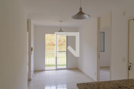 Sala de apartamento para alugar com 3 quartos, 57m² em Vila Marieta, Campinas