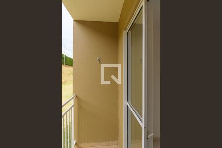 Sacada da sala de apartamento para alugar com 3 quartos, 57m² em Vila Marieta, Campinas