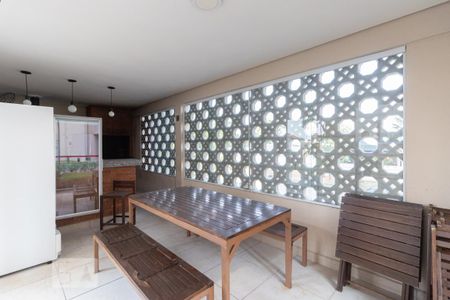 Apartamento para alugar com 48m², 2 quartos e 1 vaga Apartamento para alugar com 48m², 2 quartos e 1 vagaÁrea comum - Churrasqueira