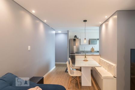Sala de apartamento para alugar com 2 quartos, 48m² em Vila Santana, São Paulo