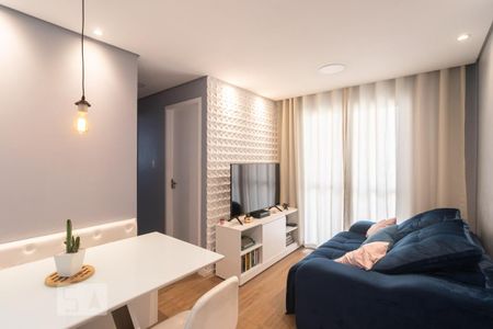 Sala de apartamento para alugar com 2 quartos, 48m² em Vila Santana, São Paulo
