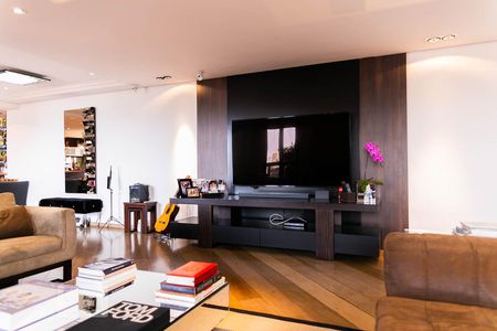 Apartamento à venda com 500m², 5 quartos e 4 vagas Apartamento à venda com 500m², 5 quartos e 4 vagasSala