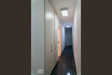 Apartamento à venda com 500m², 5 quartos e 4 vagas Apartamento à venda com 500m², 5 quartos e 4 vagasÁrea de Serviço