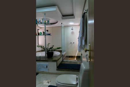 Apartamento à venda com 500m², 5 quartos e 4 vagas Apartamento à venda com 500m², 5 quartos e 4 vagasBanheiro da Suíte 4