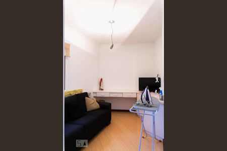 Apartamento à venda com 500m², 5 quartos e 4 vagas Apartamento à venda com 500m², 5 quartos e 4 vagasSala de Serviço