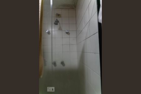 Apartamento à venda com 500m², 5 quartos e 4 vagas Apartamento à venda com 500m², 5 quartos e 4 vagasBanheiro de Serviço