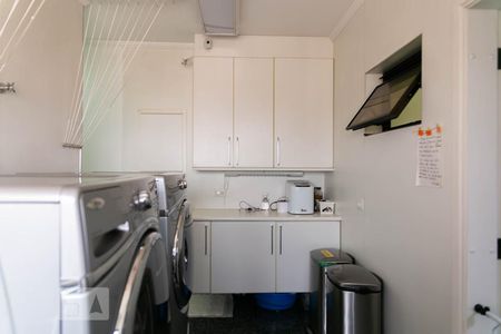 Apartamento à venda com 500m², 5 quartos e 4 vagas Apartamento à venda com 500m², 5 quartos e 4 vagasÁrea de Serviço