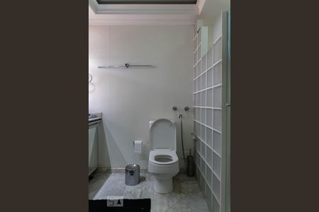 Apartamento à venda com 500m², 5 quartos e 4 vagas Apartamento à venda com 500m², 5 quartos e 4 vagasBanheiro da Suíte 2